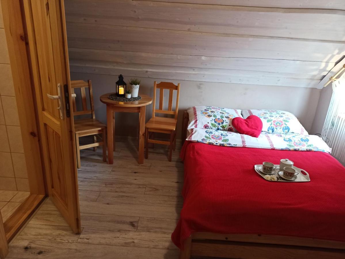 Rodzinny Zakatek "U Gluszkow" Bieszczady Myczkowce Bagian luar foto