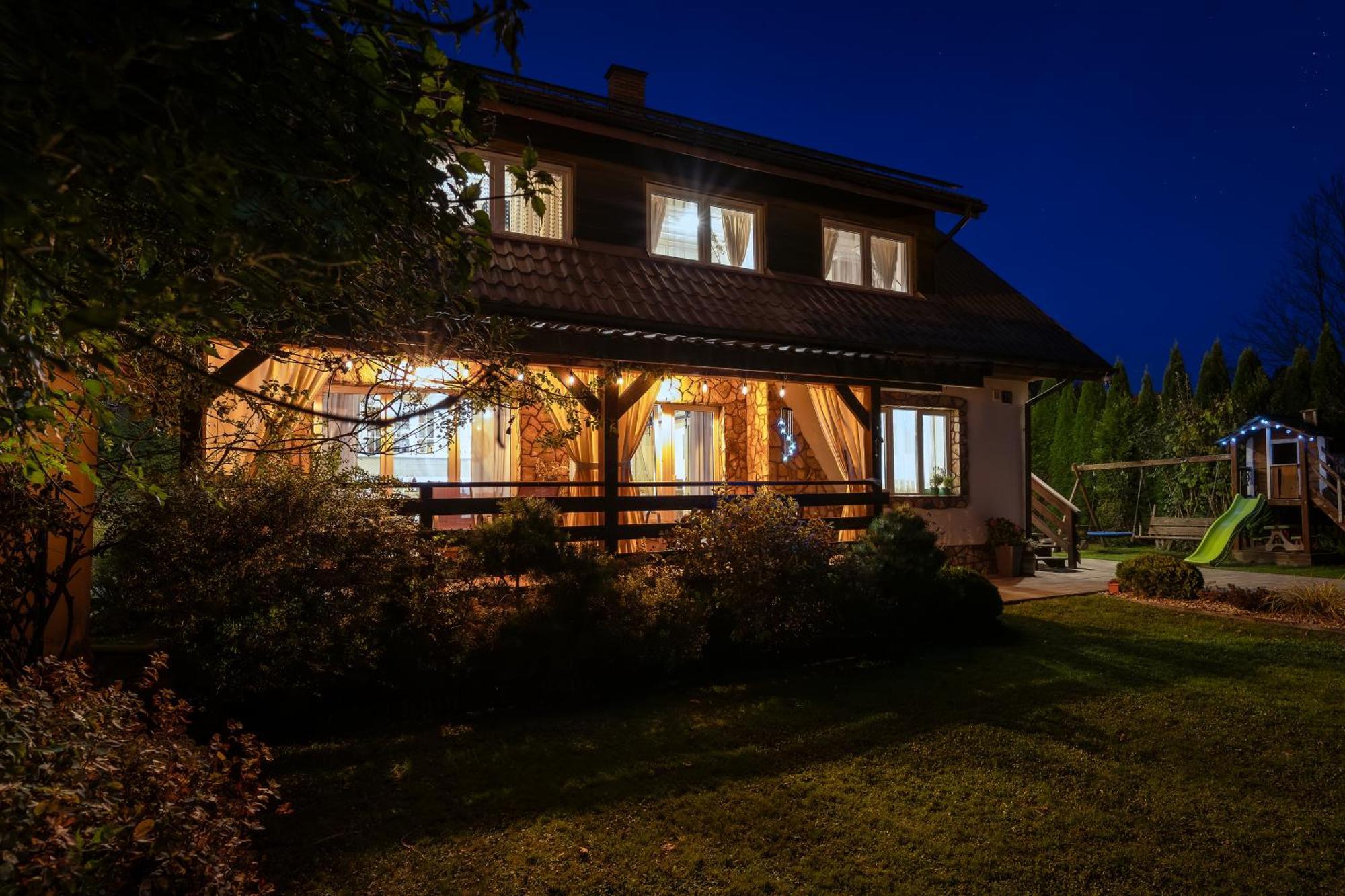 Rodzinny Zakatek "U Gluszkow" Bieszczady Myczkowce Bagian luar foto